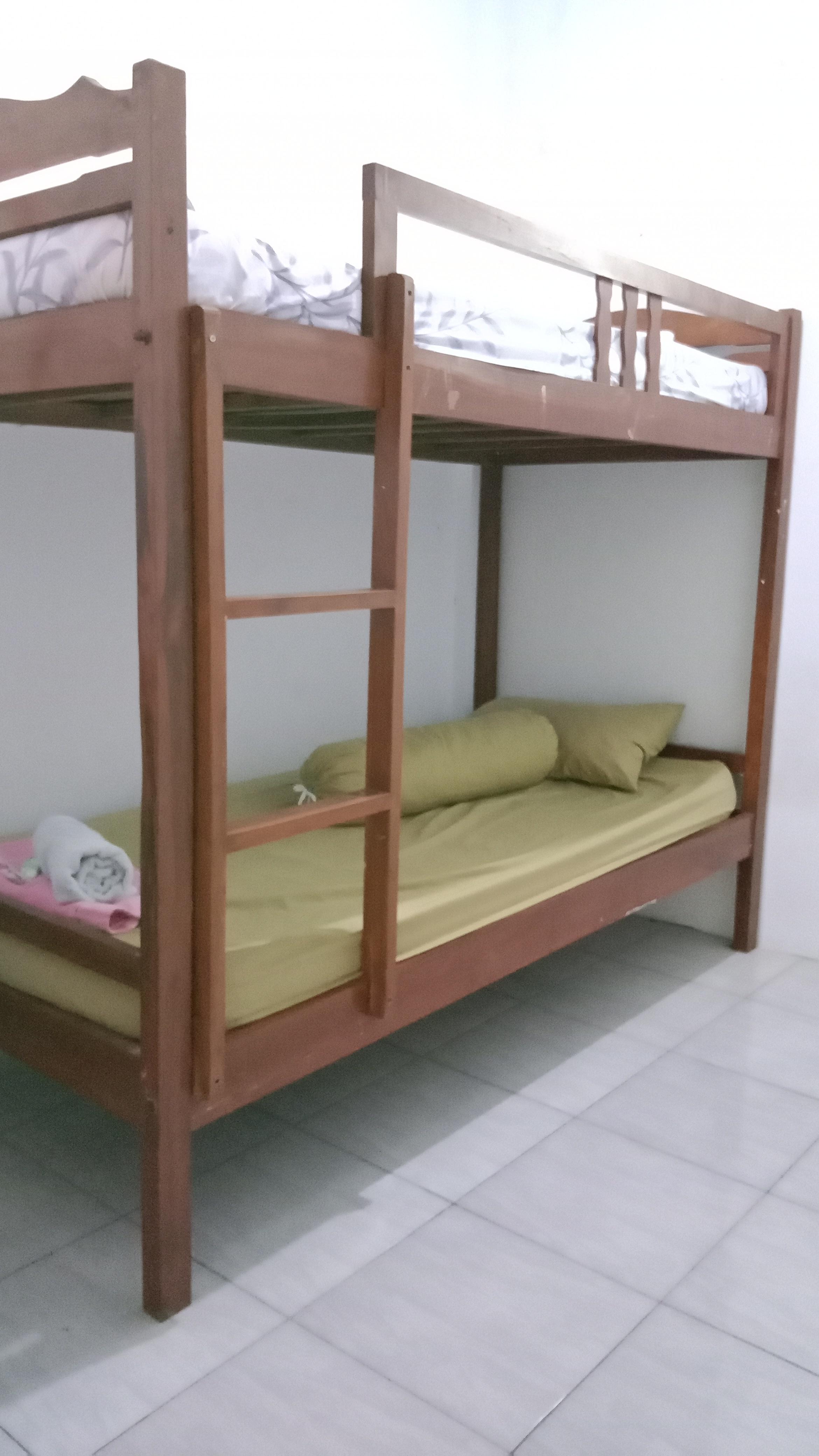 Tiga Dua Homestay Jogyakarta Zewnętrze zdjęcie