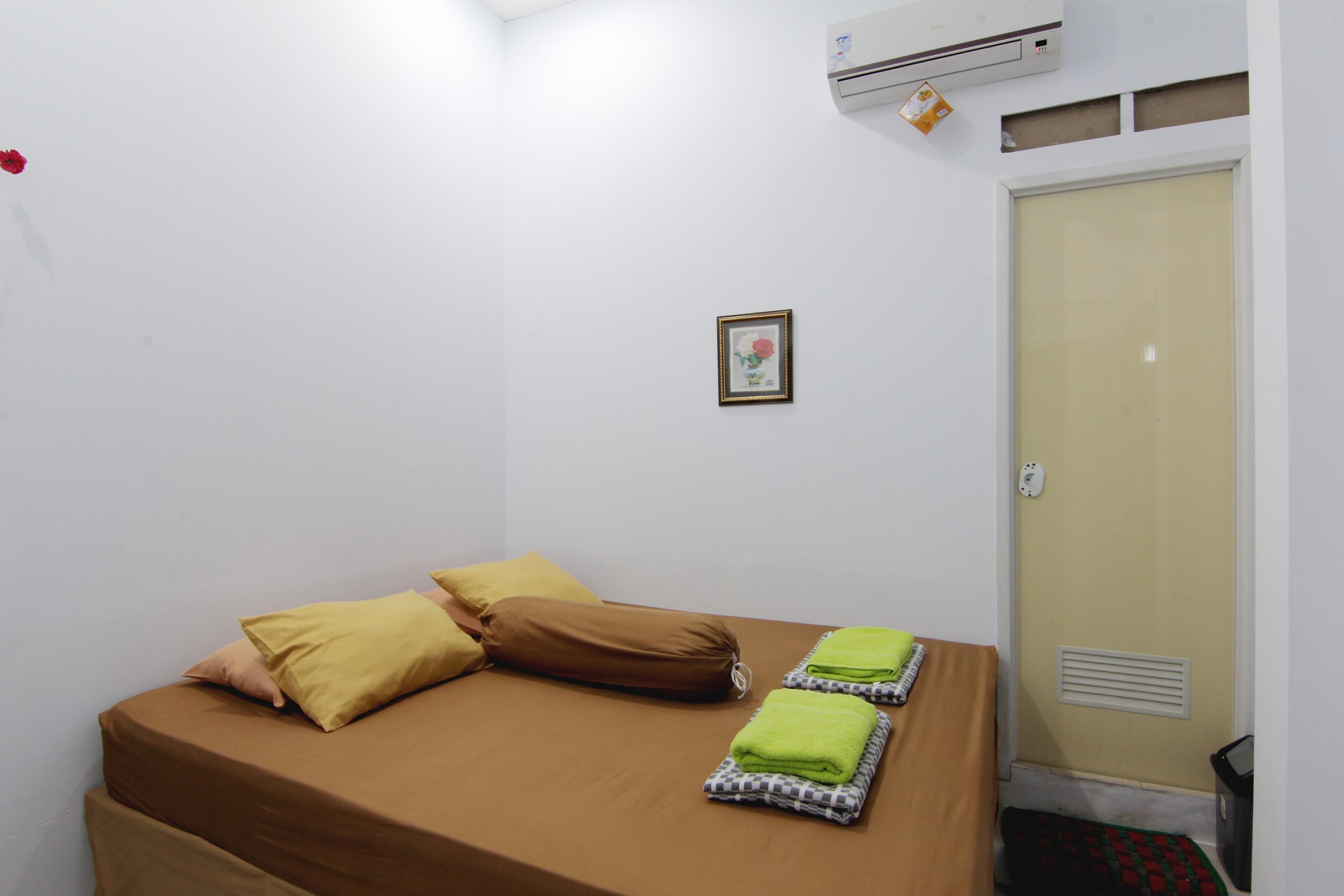 Tiga Dua Homestay Jogyakarta Zewnętrze zdjęcie
