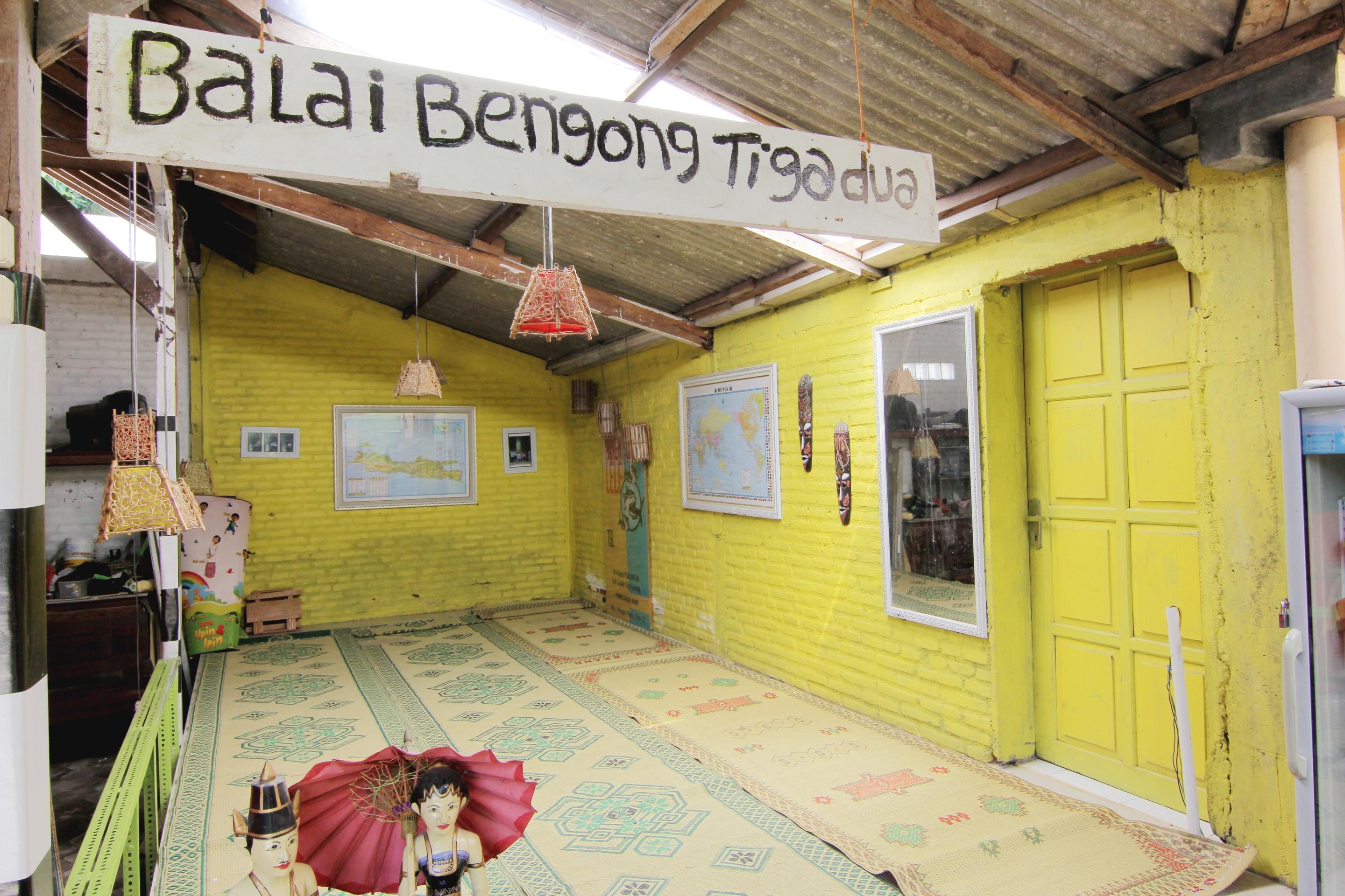 Tiga Dua Homestay Jogyakarta Zewnętrze zdjęcie