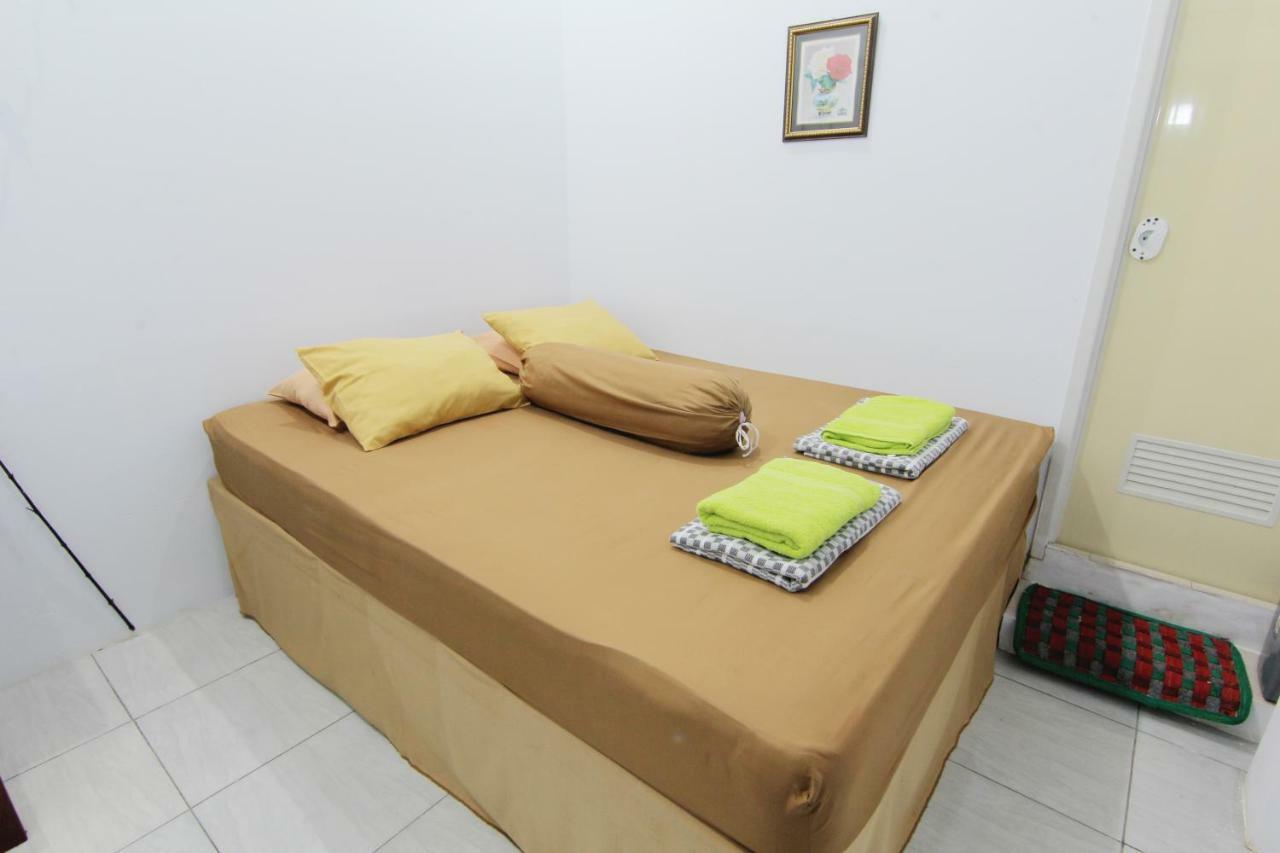 Tiga Dua Homestay Jogyakarta Zewnętrze zdjęcie